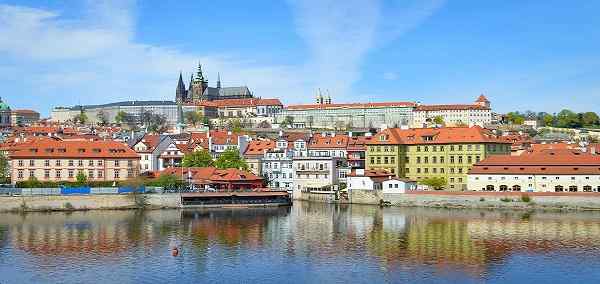 Book Prague city tours & vacation packages