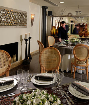 Best Western Plus Embassy Hotel