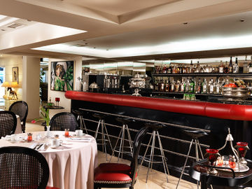Best Western Plus Embassy Hotel