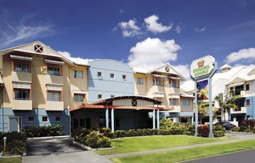 Cairns Queens Court