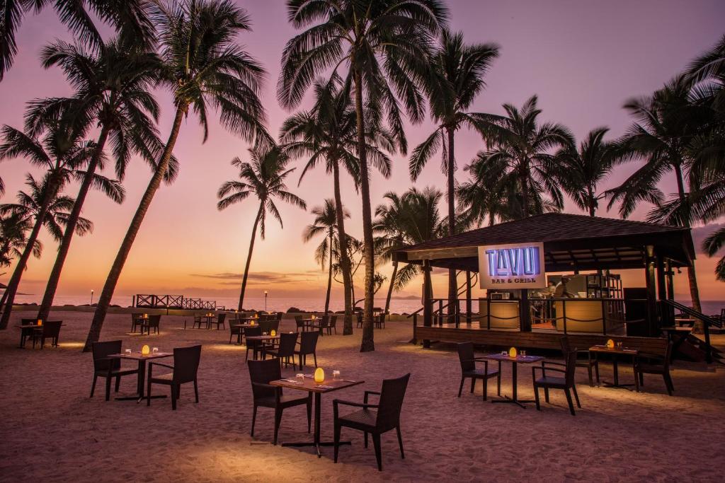 DoubleTree Resort by Hilton Hotel Fiji - Sonaisali Island