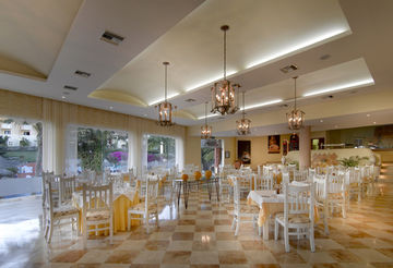 Grand Palladium Vallarta Resort & Spa