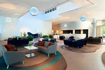 Hilton Cairns