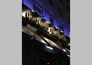 Hotel Belmont Vancouver (Formerly Comfort Inn)