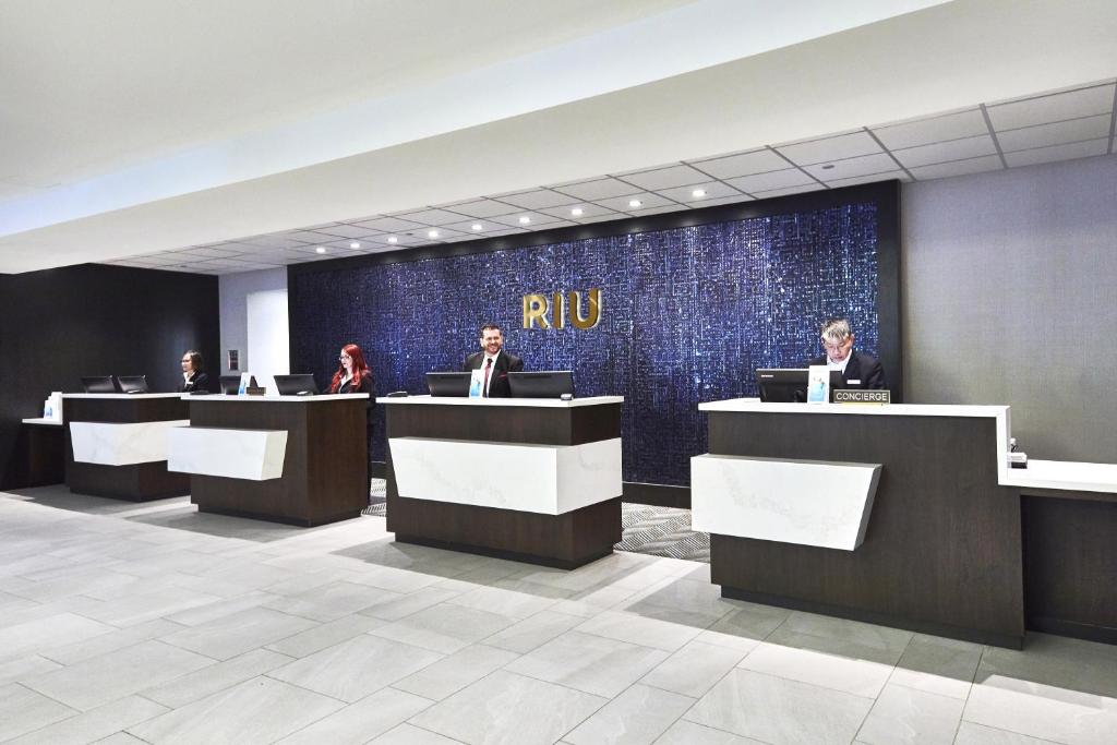 Hotel Riu Plaza Fisherman