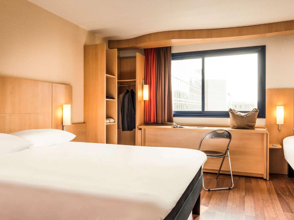 ibis Paris 17 Clichy-Batignolles - formerly Berthier