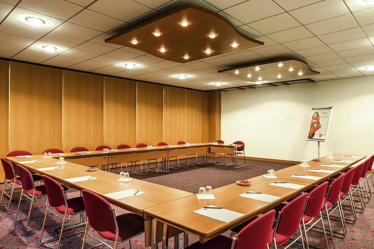 ibis Paris 17 Clichy-Batignolles - formerly Berthier