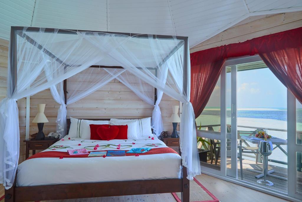 Kuredu Island Resort