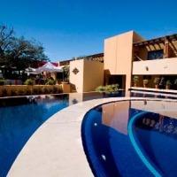 Los Patios Hotel