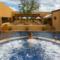 Los Patios Hotel