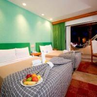 Los Patios Hotel