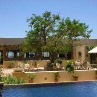 Los Patios Hotel