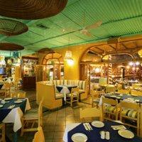 Marina Fiesta Resort & Spa, A La Carte