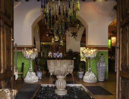 Marina Fiesta Resort & Spa, A La Carte