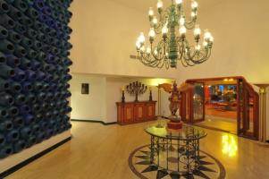Marina Fiesta Resort & Spa, A La Carte