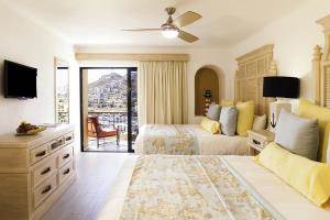 Marina Fiesta Resort & Spa, A La Carte