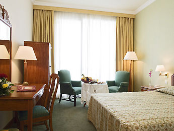 Mercure Grand Hotel Doha City Centre