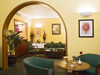 Mercure Grand Hotel Doha City Centre