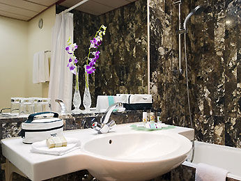 Mercure Grand Hotel Doha City Centre