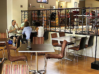 Mercure Grosvenor Hotel Adelaide