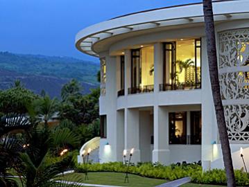 Outrigger Kona Resort and Spa (Formerly Sheraton)
