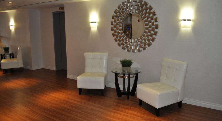 Quality Inn & Suites Brossard