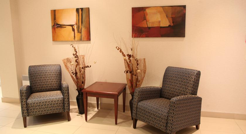 Quality Inn & Suites Brossard