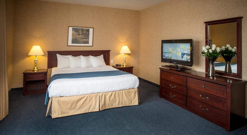 Quality Inn & Suites Brossard
