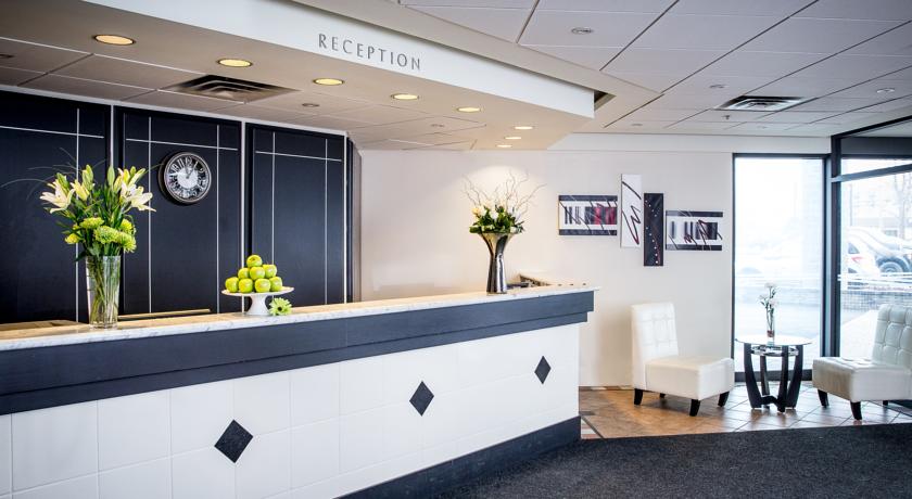 Quality Inn & Suites Brossard