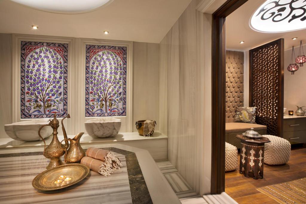 The Ritz-Carlton, Istanbul