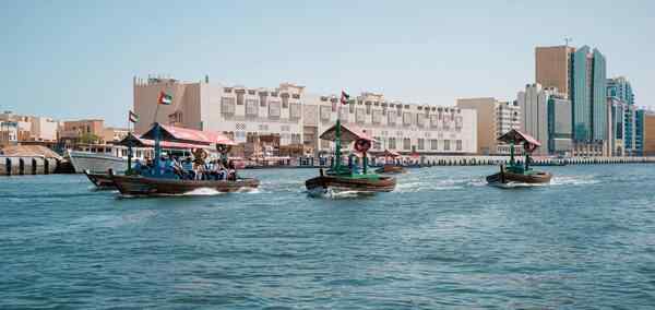 Picturesque Solo Dubai and Abu Dhabi Tour