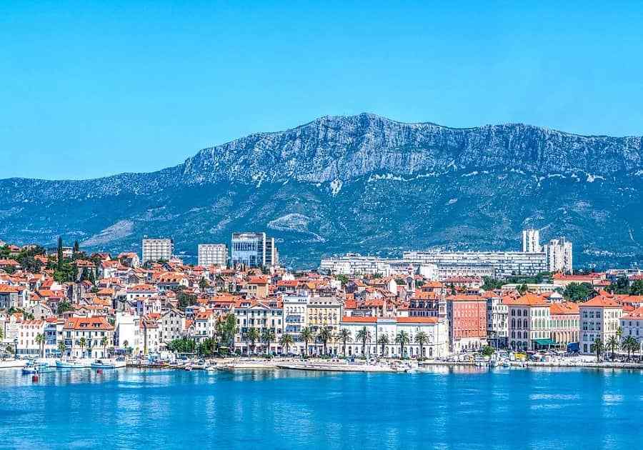 Split Mountains