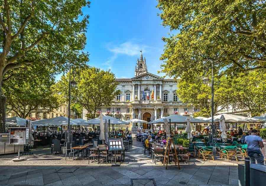 Avignon Palace