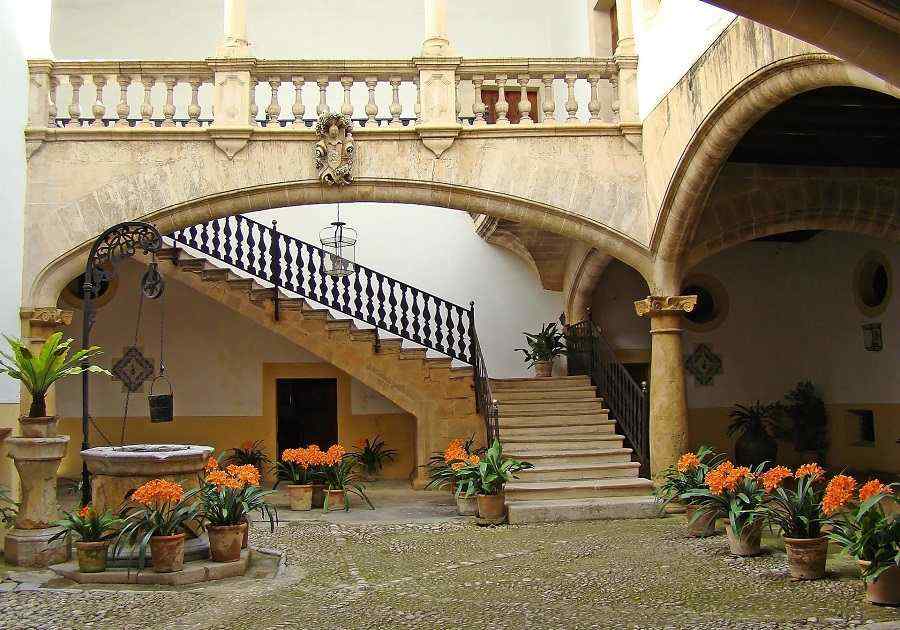 Architecture