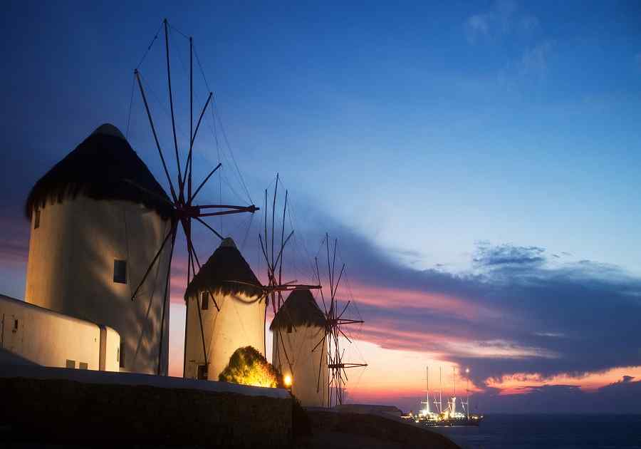 Island Hopping in Greece Athens-Mykonos-Santorini