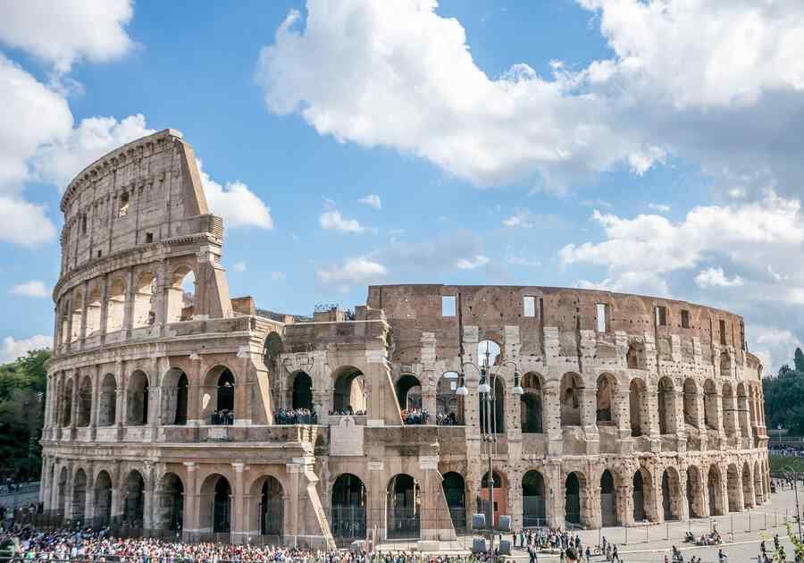  Colosseum