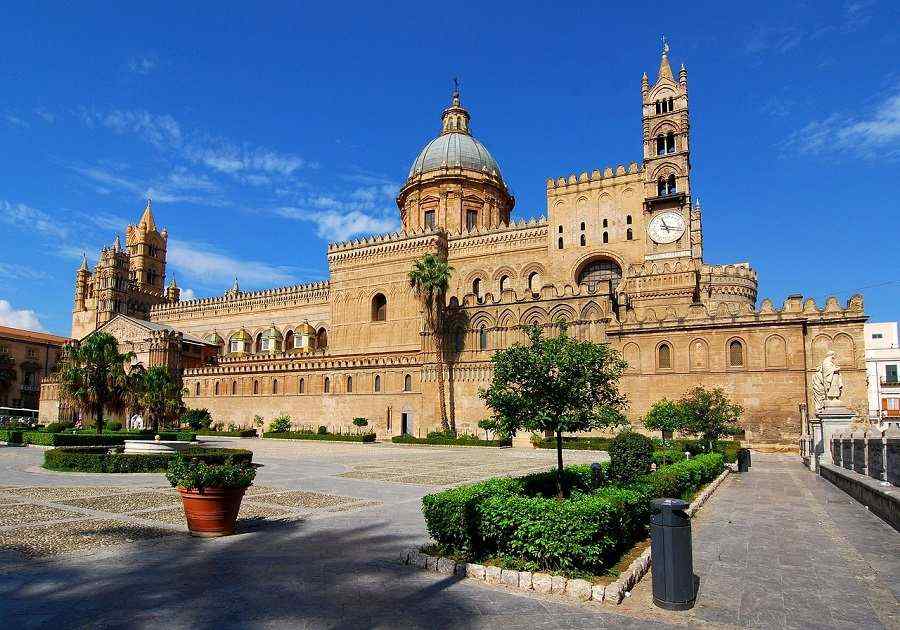 PALERMO - Townhall