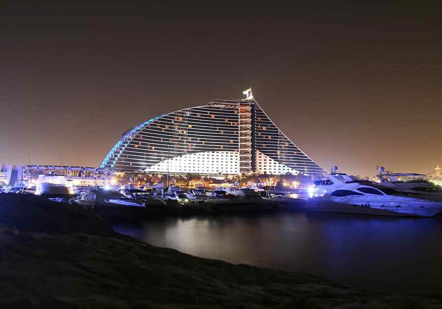 Amazing Abu Dhabi and Dubai